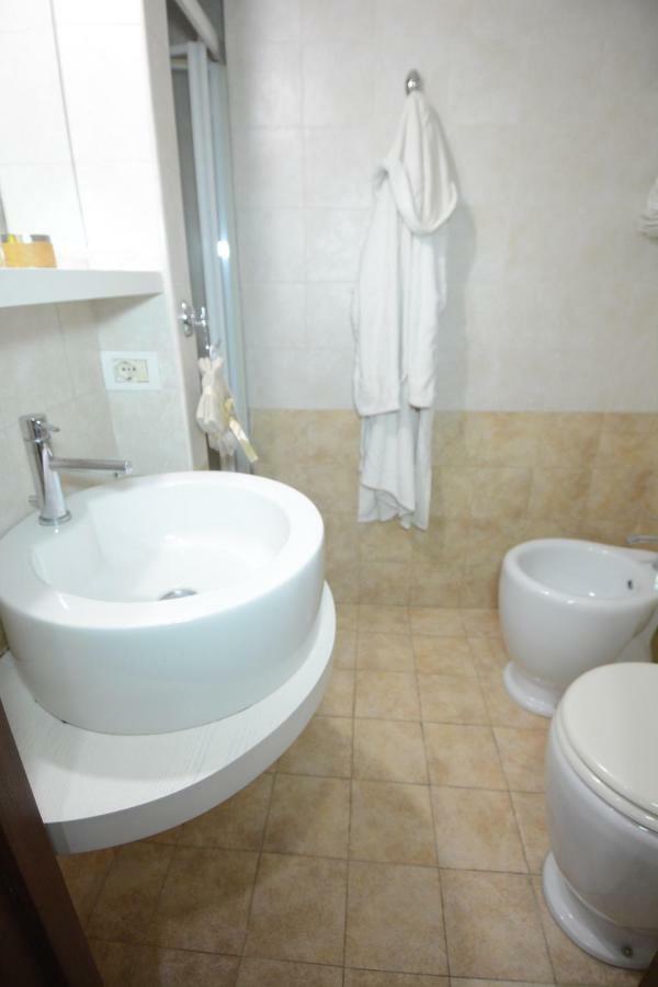 לצ'ה B&B Domus Gaia מראה חיצוני תמונה