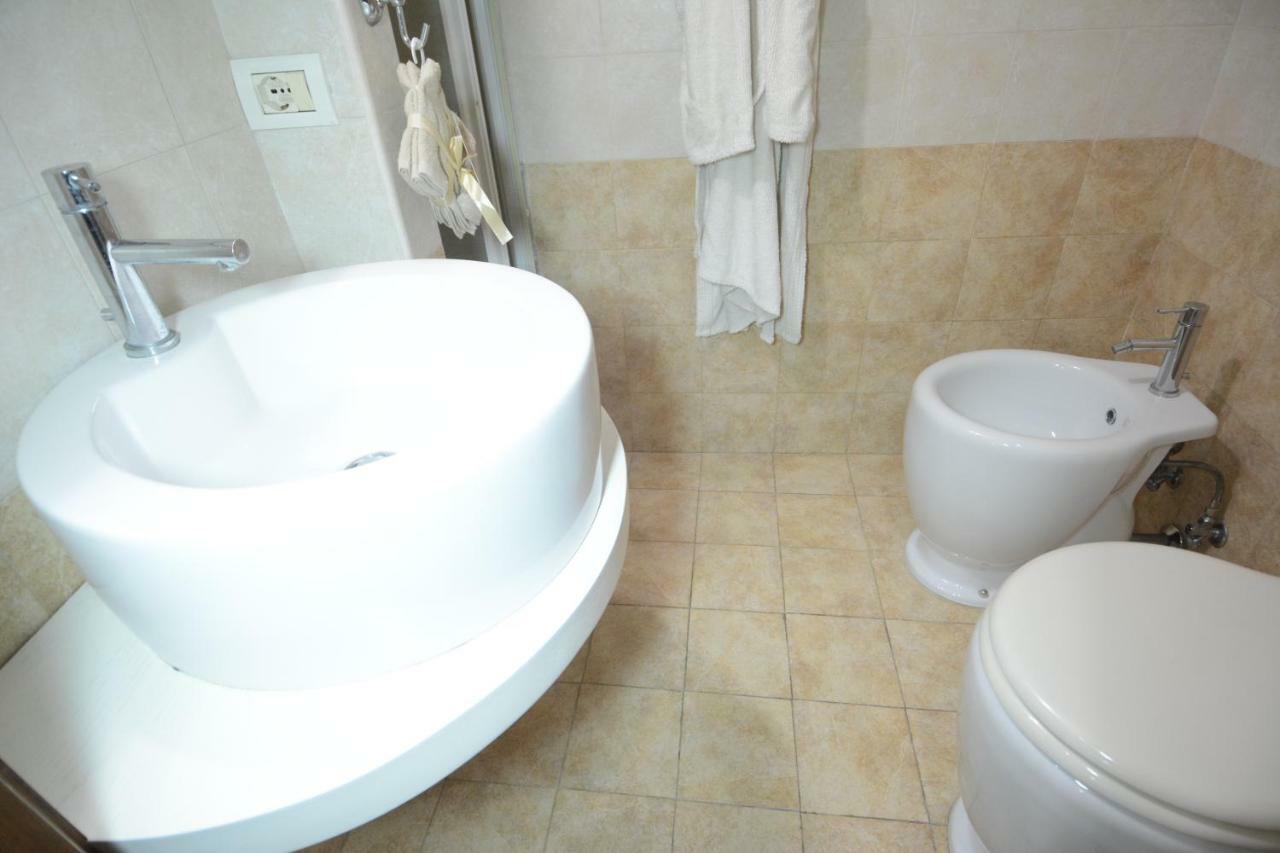 לצ'ה B&B Domus Gaia מראה חיצוני תמונה